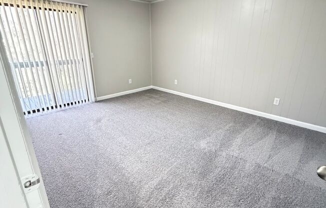 2 beds, 1 bath, 800 sqft, $1,073, Unit 1450