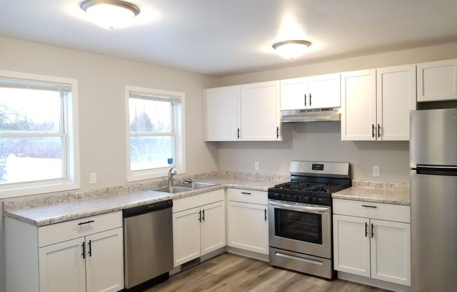 Beautiful Remodeled 2 bedroom Townhome