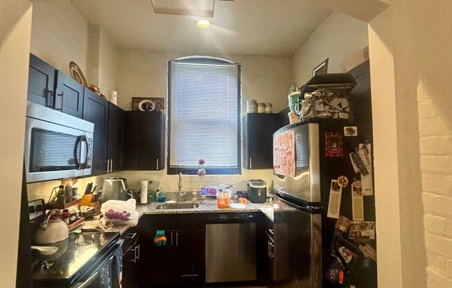 1 bed, 1 bath, 600 sqft, $1,649, Unit 404