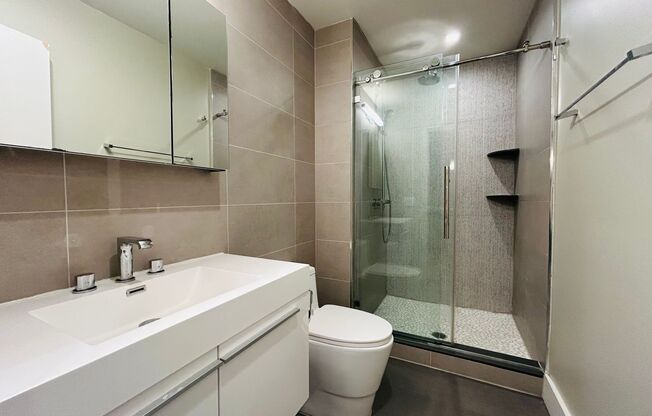 1 bed, 1 bath, 684 sqft, $2,100, Unit 506