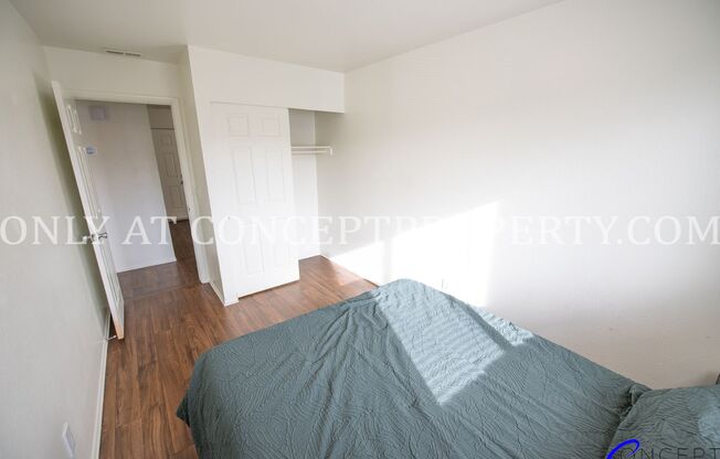 2 beds, 1 bath, 810 sqft, $1,265, Unit 04