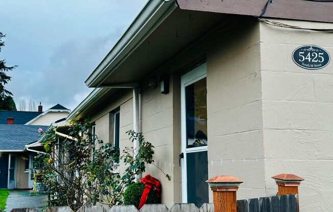 Newly remodeled one-bedroom apartment in Tacoma's South End