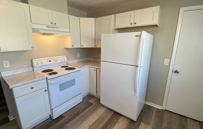 5 beds, 2 baths, 1,825 sqft, $2,150, Unit 14030 E 22nd Pl