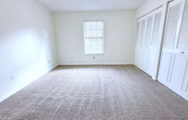 1 bed, 1 bath, 750 sqft, $1,085, Unit 059