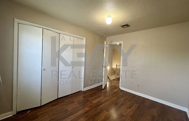 2 beds, 1.5 baths, $975