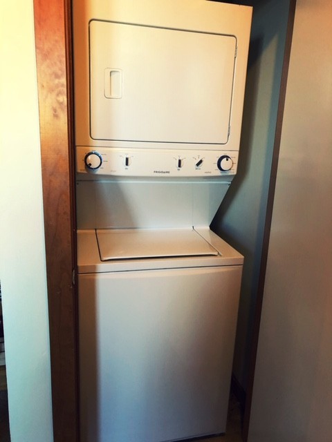 2 beds, 2 baths, 1,025 sqft, $1,975, Unit 317