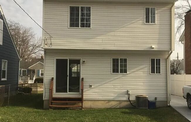 3 Bedroom Single Family Home