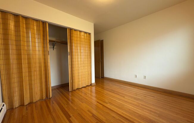 1 bed, 1 bath, 500 sqft, $1,049, Unit Unit 9