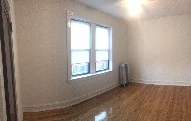 8302 S JUSTINE