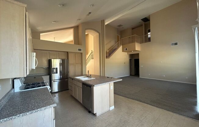 Gated Rhodes Ranch with golf course views