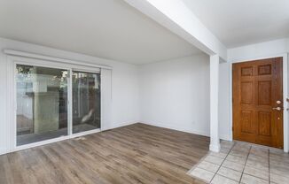Villa Borgata Condo with Newer Flooring, Paint, Dishwasher, Microwave, Stove/Oven! – Gated/Pool/Gym/Clubhouse!