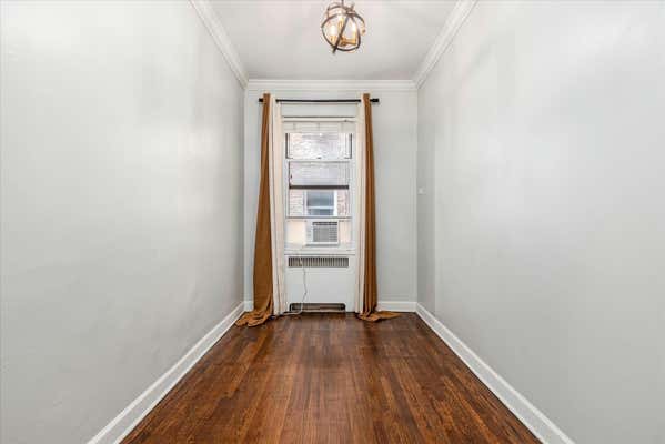 2 beds, 1 bath, 900 sqft, $2,600, Unit 38B