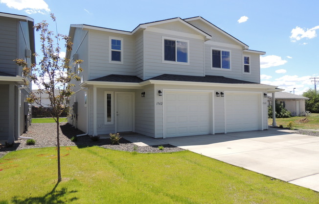 17610 17616 E COWLEY AVE