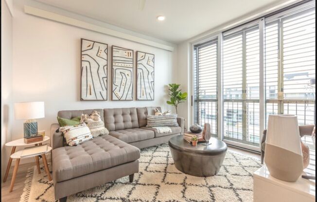 1 bed, 1 bath, 645 sqft, $1,750, Unit 208