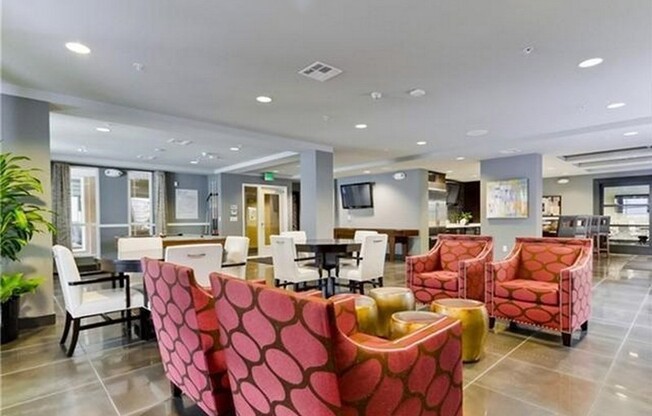 1 bed, 1 bath, 740 sqft, $2,900, Unit 326