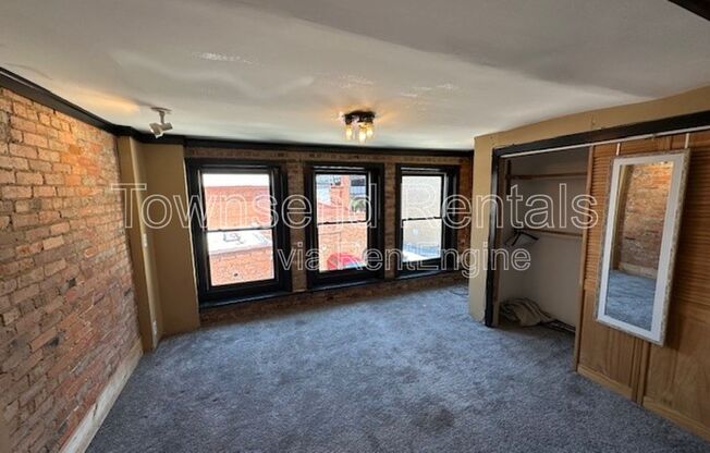 118 HAY ST