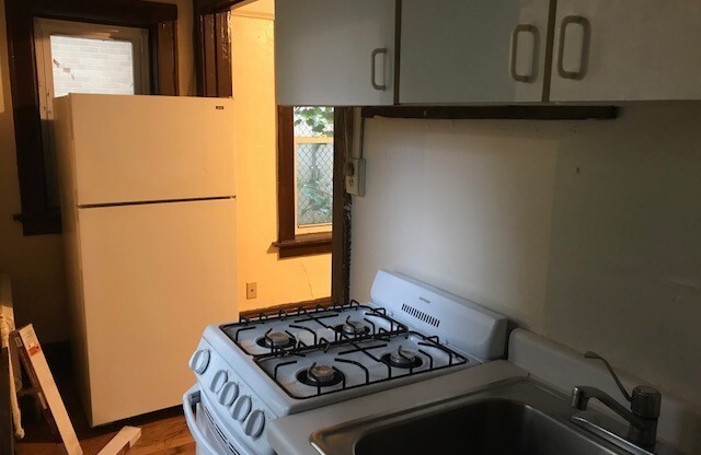 Studio, 1 bath, $745, Unit 312