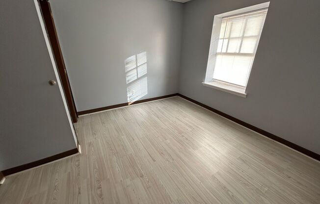 1 bed, 1 bath, 600 sqft, $550, Unit 307