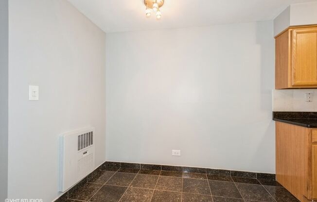 1 bed, 1 bath, 725 sqft, $1,750, Unit 5202-408