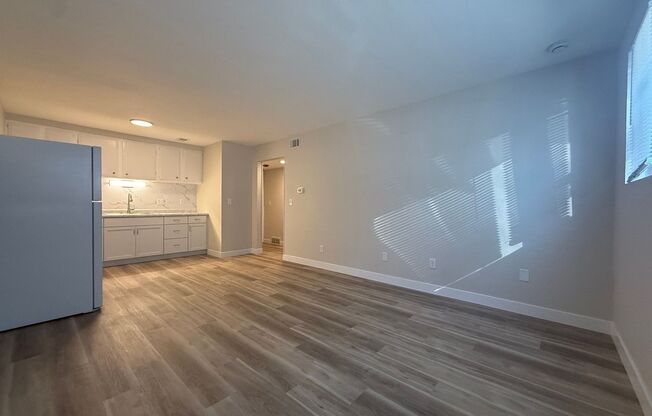 1 bed, 1 bath, $725, Unit 3