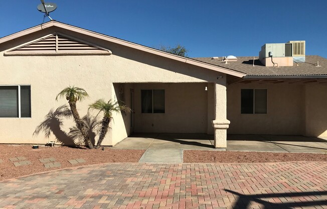 SPACIOUS, SPLIT FLOORPLAN, 4Br/2Ba; Large Yards w/Trees!