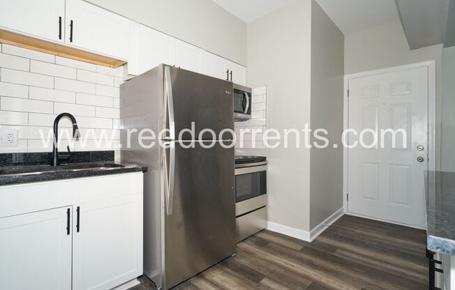 1 bed, 1 bath, 480 sqft, $900, Unit Unit 2