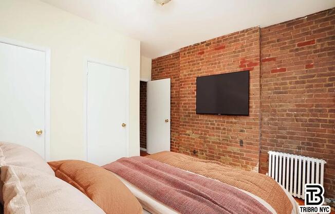 1 bed, 1 bath, $3,600, Unit 3RE