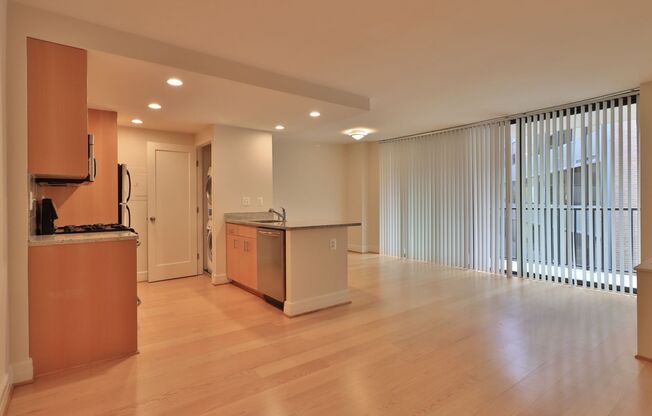 1 bed, 1 bath, 720 sqft, $3,668, Unit 0702