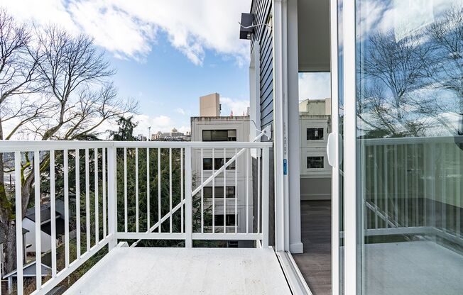 2 beds, 1 bath, 685 sqft, $2,499, Unit 413