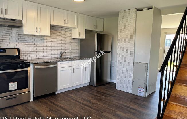 2 beds, 1 bath, 850 sqft, $1,395, Unit Unit 35