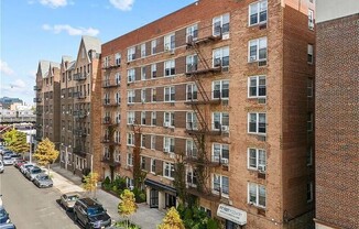 3111 BRIGHTON 2 ST