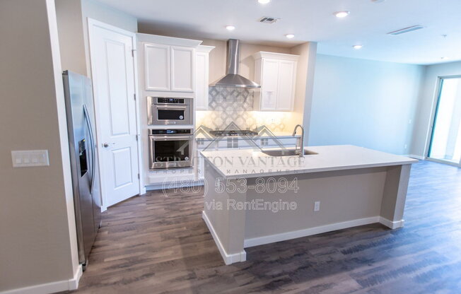 3 beds, 2.5 baths, 2,107 sqft, $2,395, Unit 4