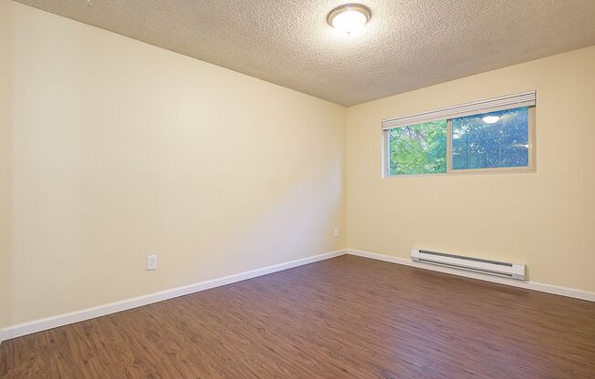 2 beds, 1 bath, 800 sqft, $2,250, Unit 107
