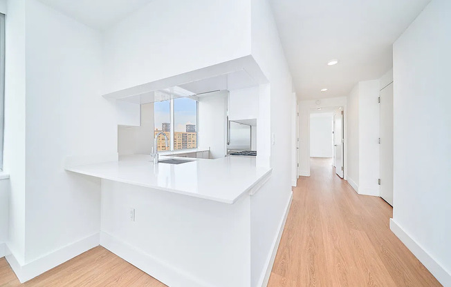 160 Riverside Blvd