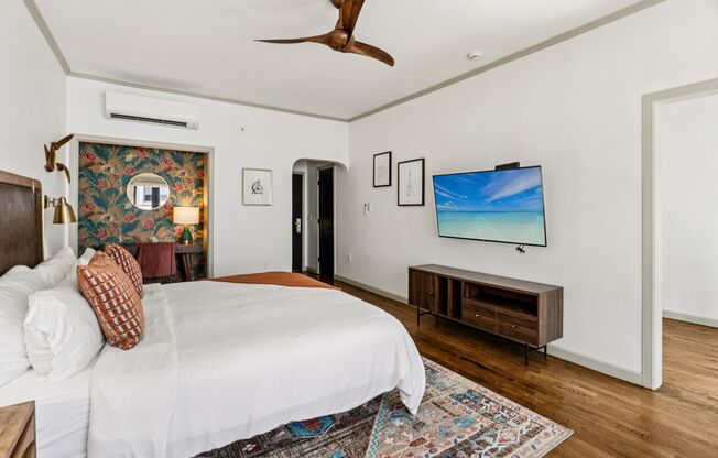 Studio, 1 bath, 513 sqft, $2,150, Unit 402