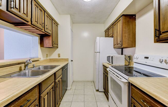 2 beds, 2 baths, $1,500