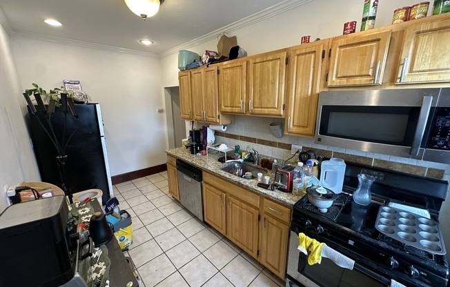 1 bed, 1 bath, 600 sqft, $2,600, Unit 8
