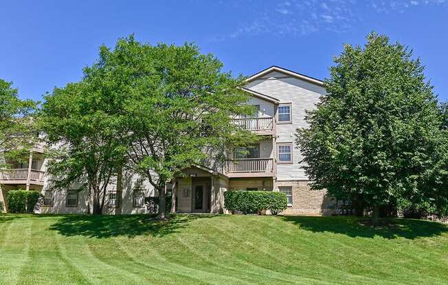 Apartment Community in Waukegan