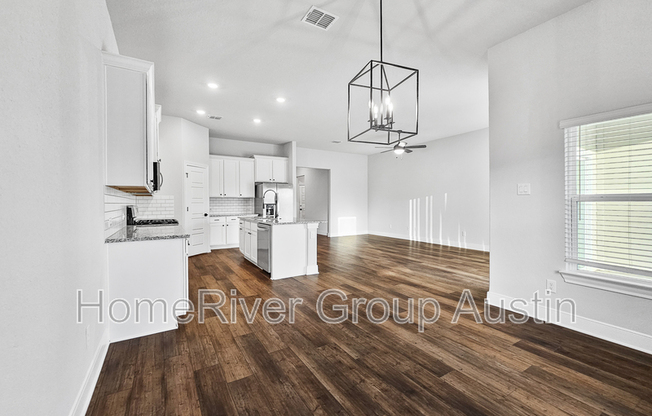 117 SKYFLOWER LN