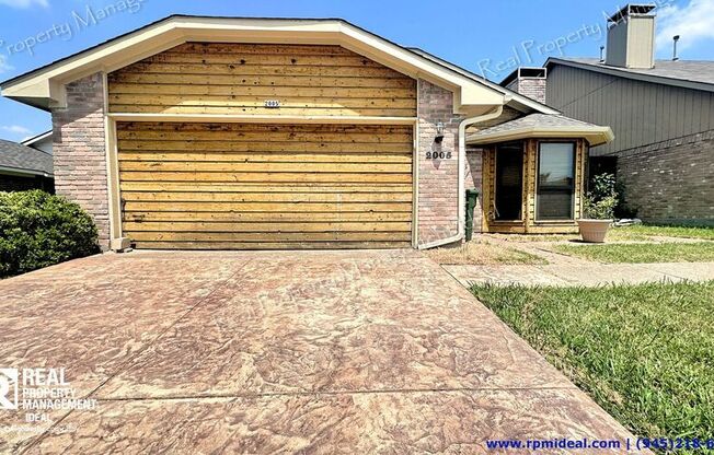 2005 VERLAINE DR