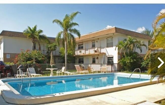 100 NE 9 St Pompano Beach, FL 33060