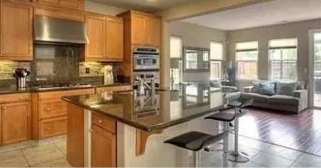 8 N BOYLE HTS CT