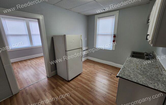 3927 Main St.