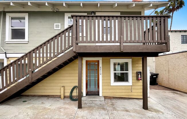 Charming 3BD/1BA Condo in University Heights W/ Shared Backyard, Detached Garage, & Shared Laundry Room!