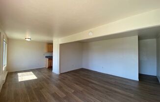 2 beds, 1 bath, 800 sqft, $1,195, Unit 65