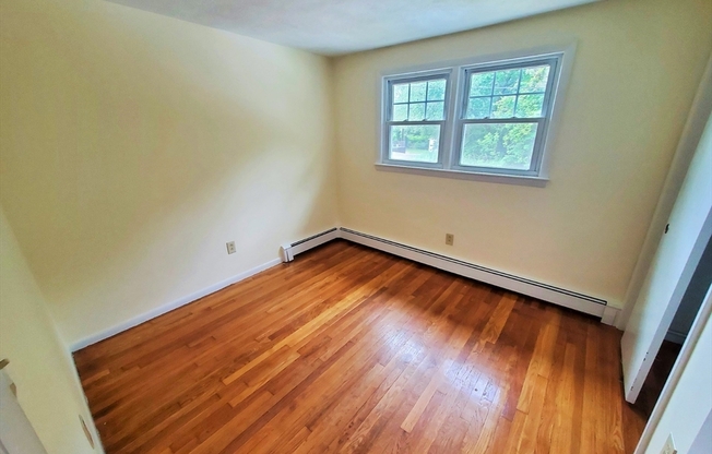 37 MONTCALM AVE