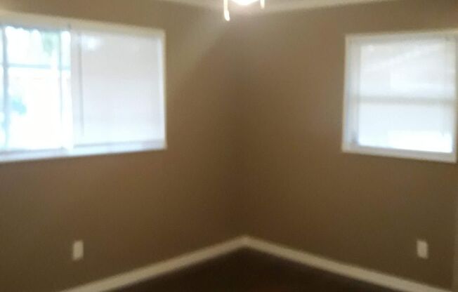 3 beds, 1 bath, $1,150