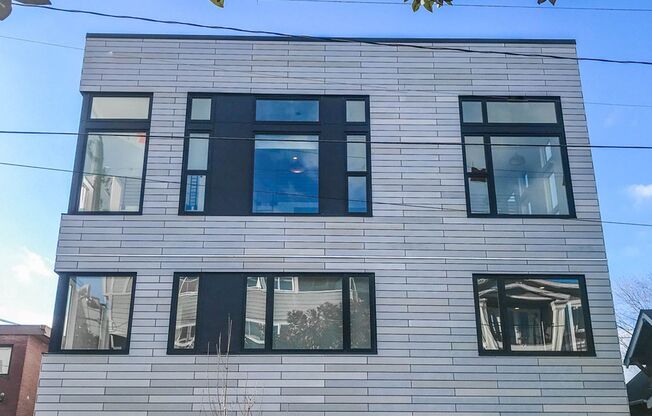 Welcome to Lakeview! - Live in Luxury & Style in the heart of Eastlake
