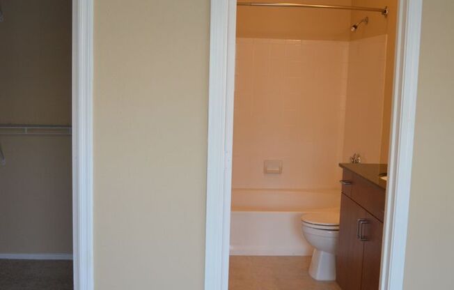 2 beds, 2.5 baths, $2,200, Unit # 2133