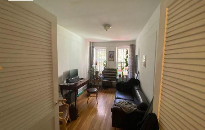 1700 LEXINGTON AVE